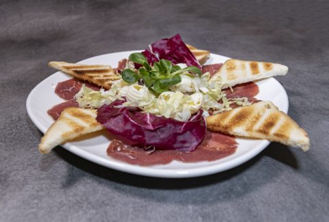 Antipasto con bresaola