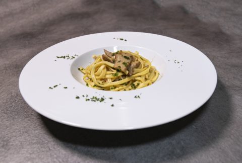 Tagliolini con funghi porcini